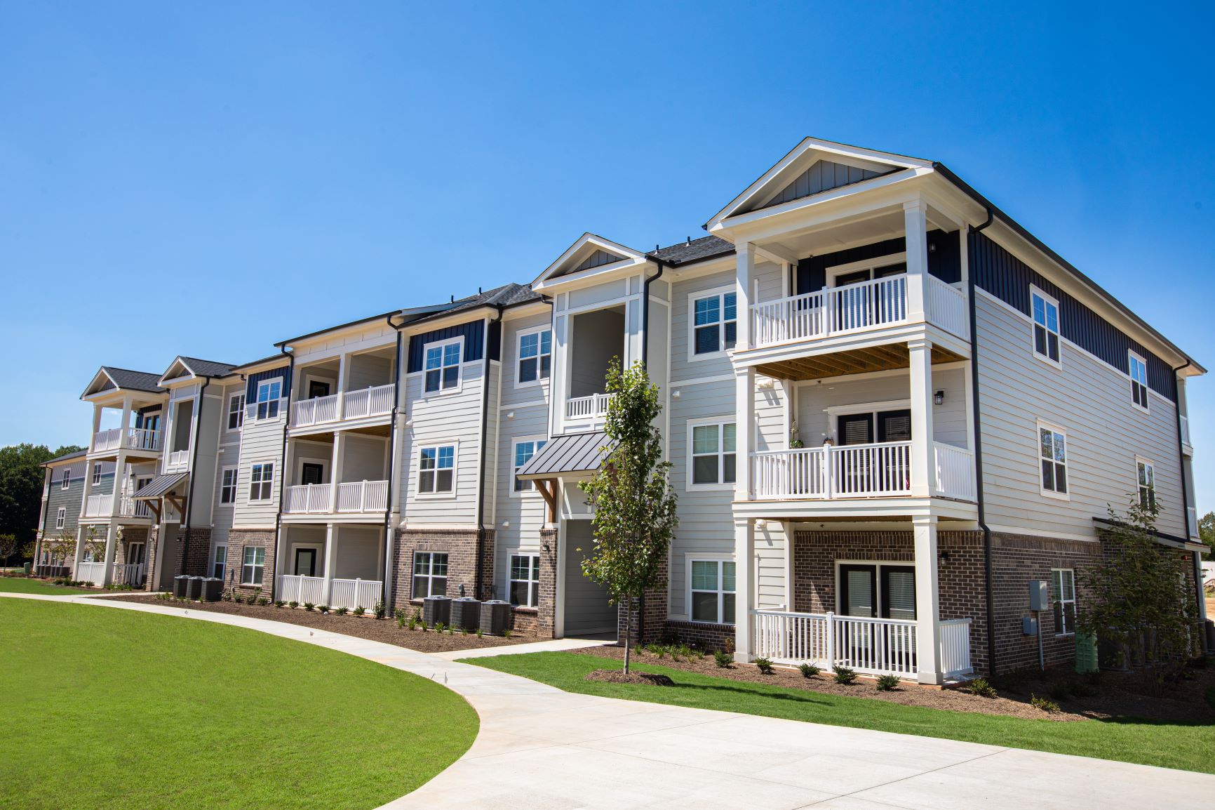 Graycliff Capital Partners closes on Waterleaf at Leland Apartments ...